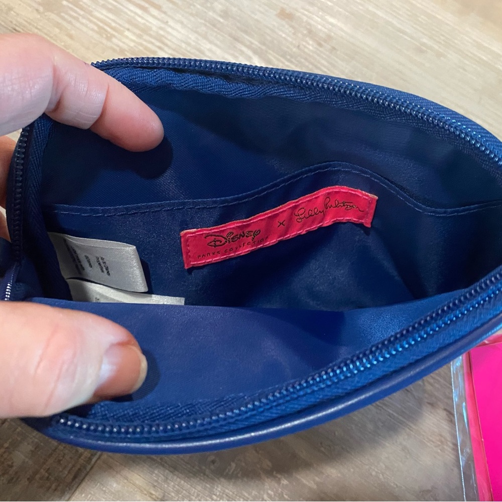 Disney Parks x Lilly Pulitzer Gillie Wristlet Mickey & Minnie Mouse Castle PICK - Picture 5 of 5
